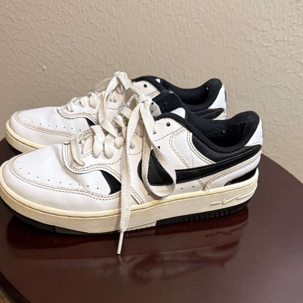 Nike Black and White Sneakers